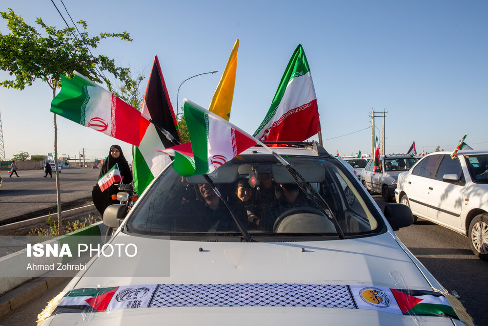 راهپیمایی خودرویی مردم قم