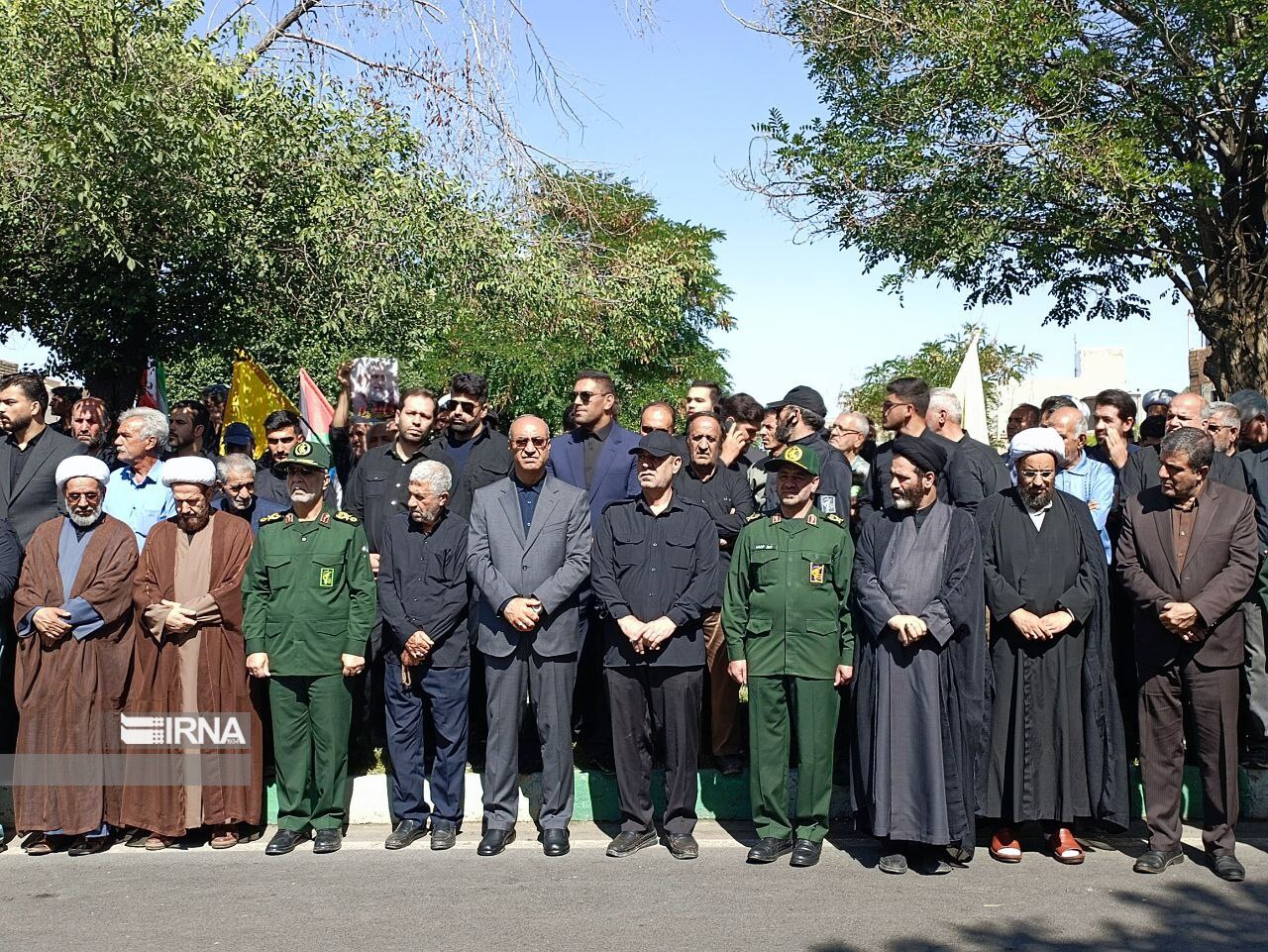 تشییع پیکر مطهر محمد سعید ایزدی