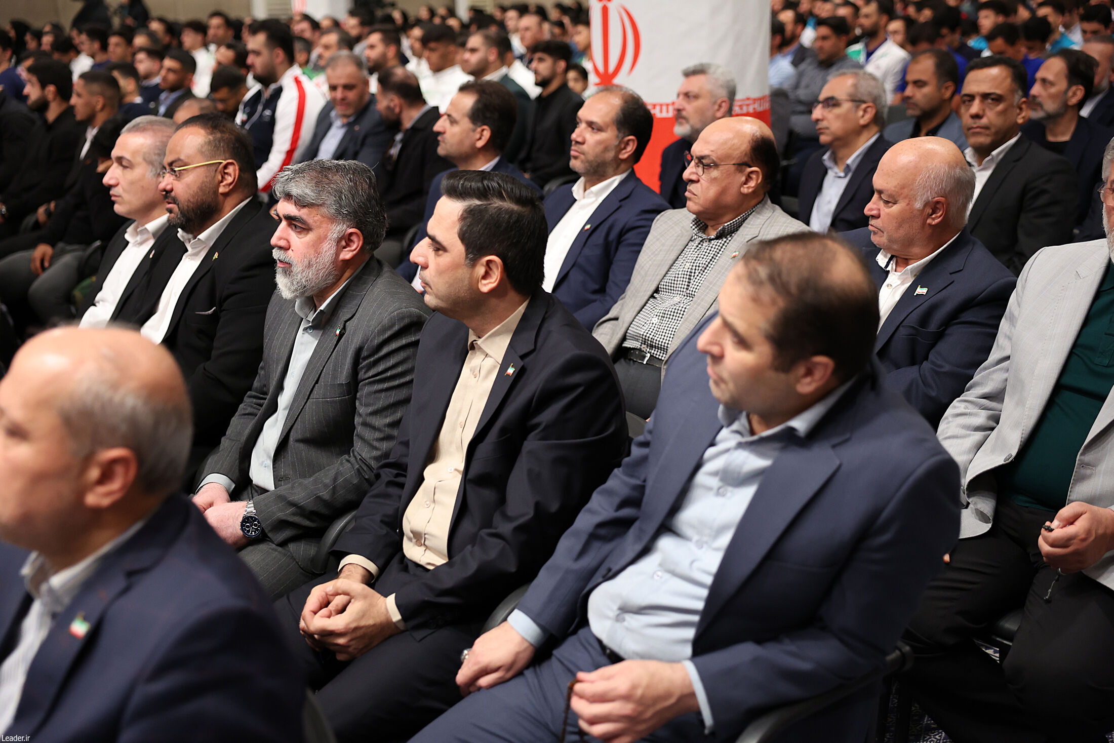 تصاویری از دیدار مدال‌آوران ورزشی و علمی با رهبر انقلاب