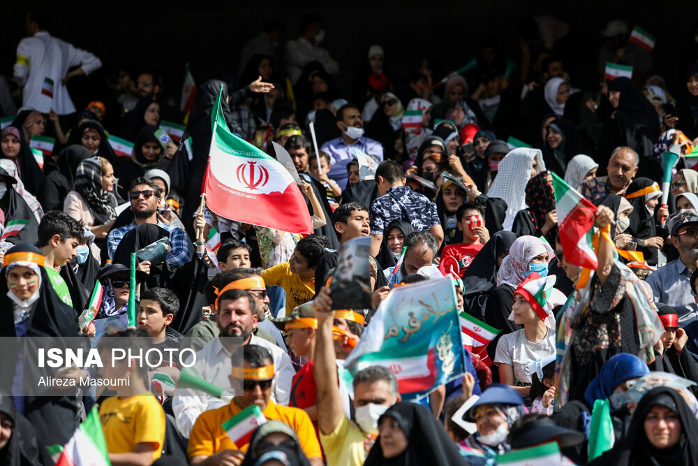 اجتماع خانوادگی «سلام فرمانده» 