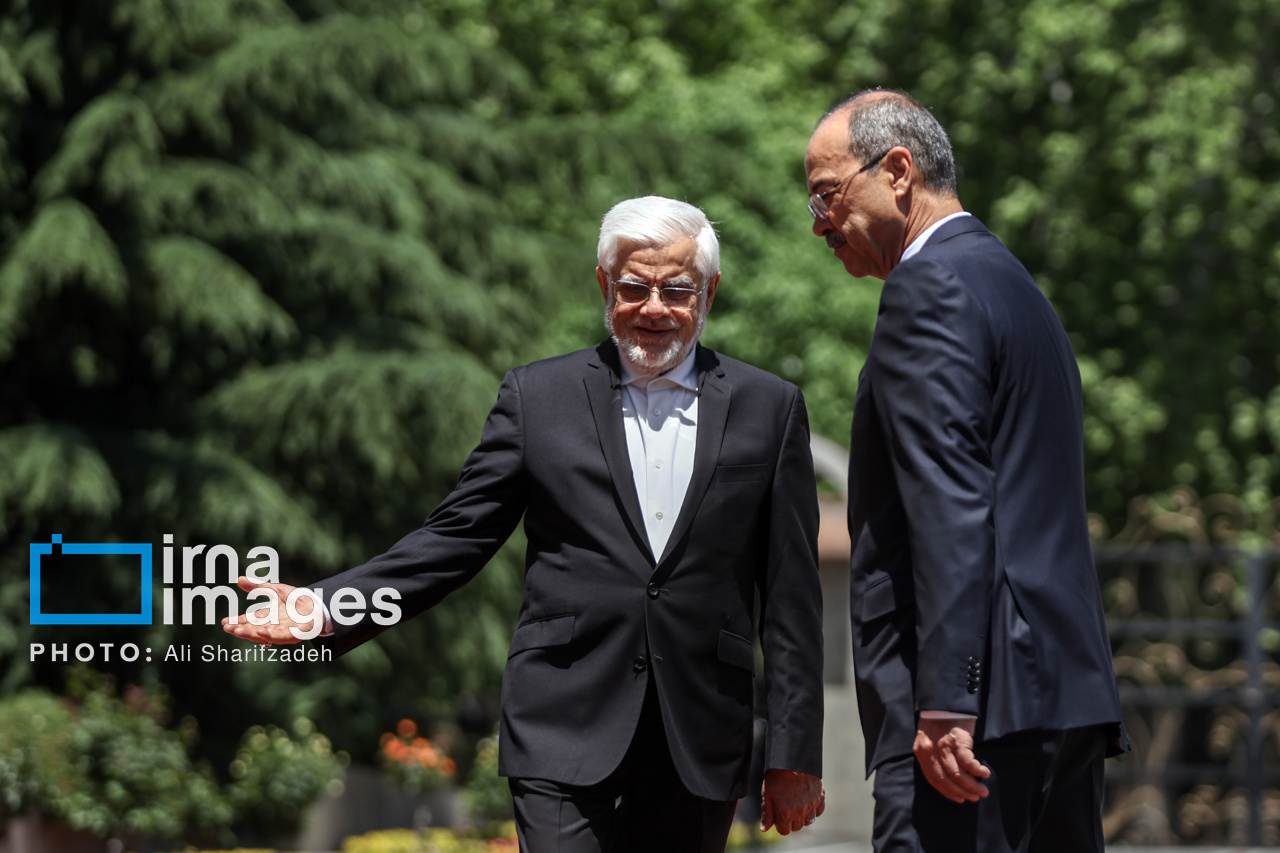 استقبال رسمی عارف از نخست وزیر ازبکستان