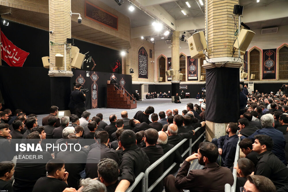  آخرین شب مراسم عزاداری حضرت اباعبدالله الحسین (ع) با حضور رهبری