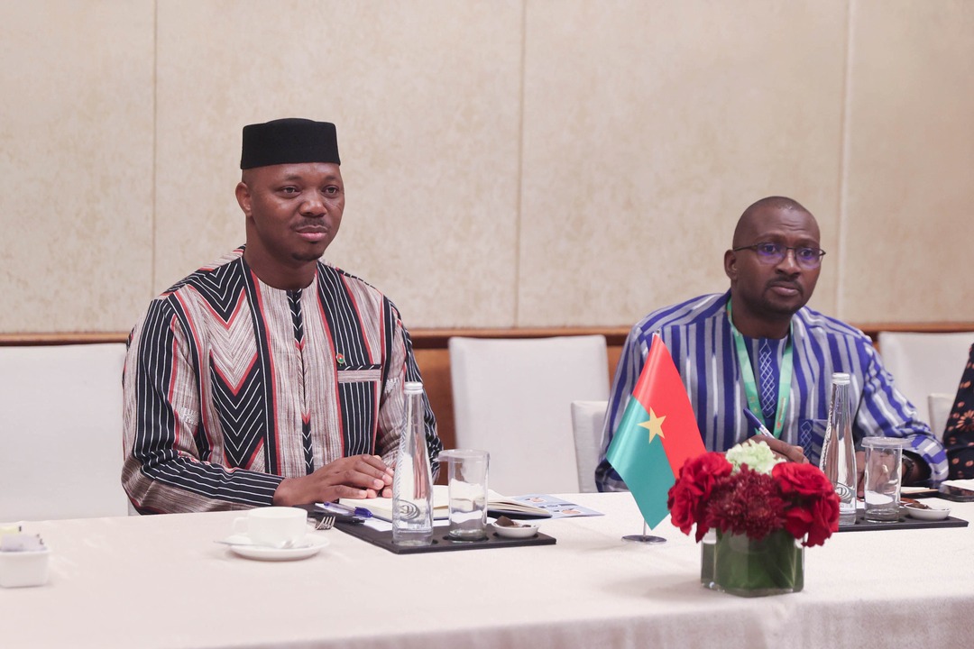 دیدار قالیباف با رییس مجلس بورکینافاسو در حاشیه نوزدهمین اجلاس PUIC