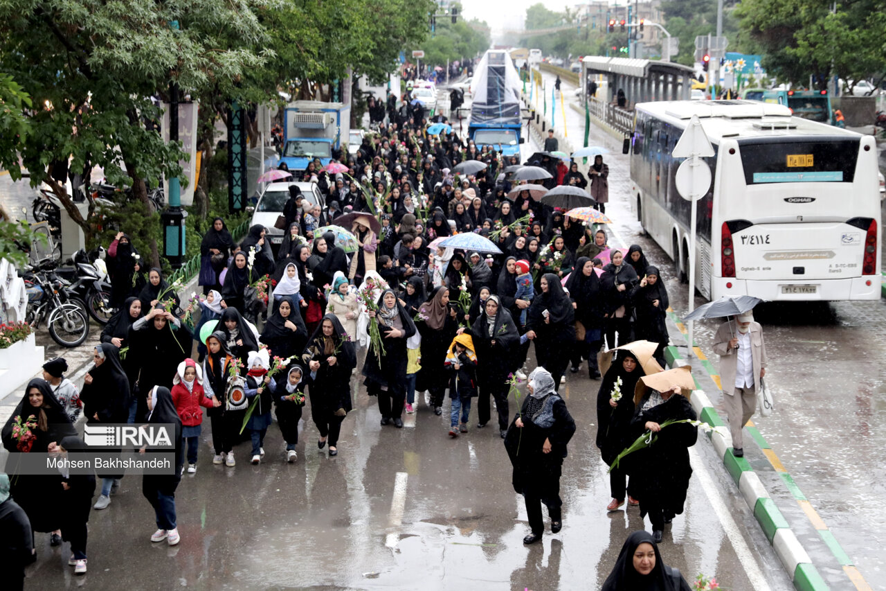 گلباران حرم رضوی