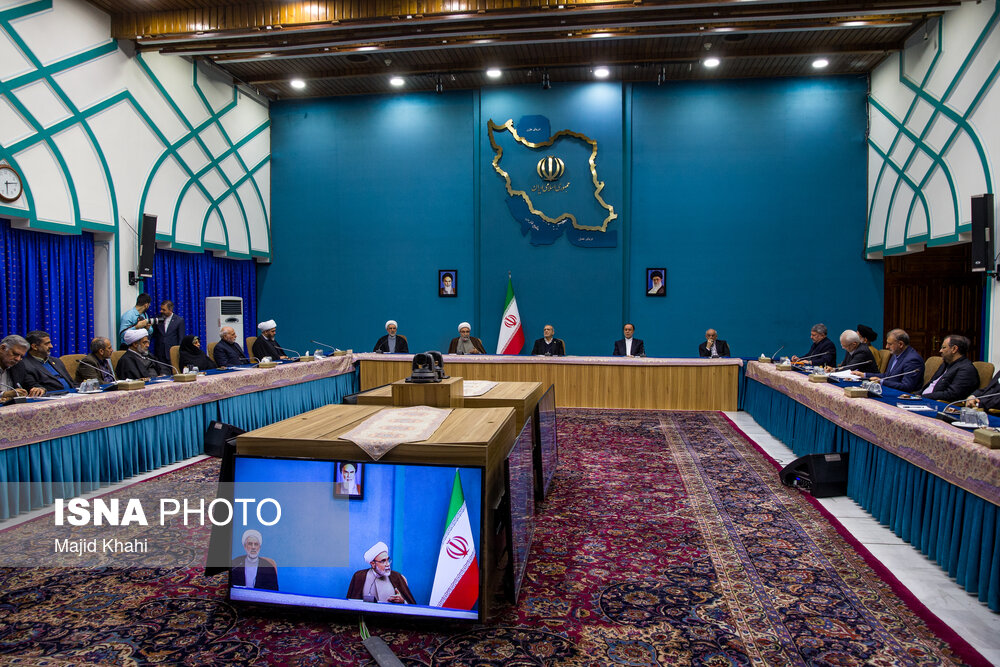 دیدار اعضای ستاد گرامیداشت دهه فجر با رئیس جمهور