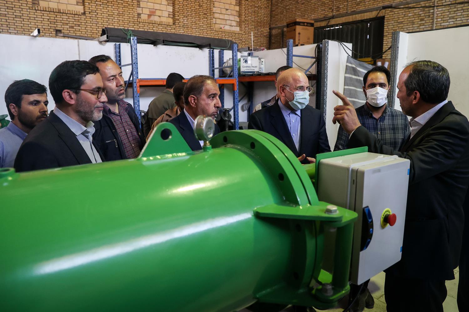 بازدید قالیباف از مرکز نوآوری، فناوری و علم آفرین پیشران