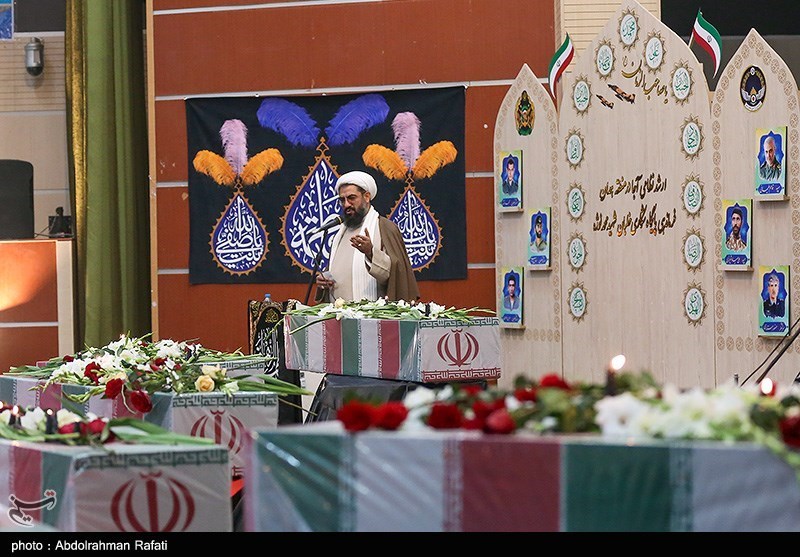 مراسم استقبال از ۶ شهید گمنام در پایگاه شکاری شهید نوژه همدان