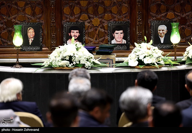 مراسم ترحیم والده اسحاق جهانگیری