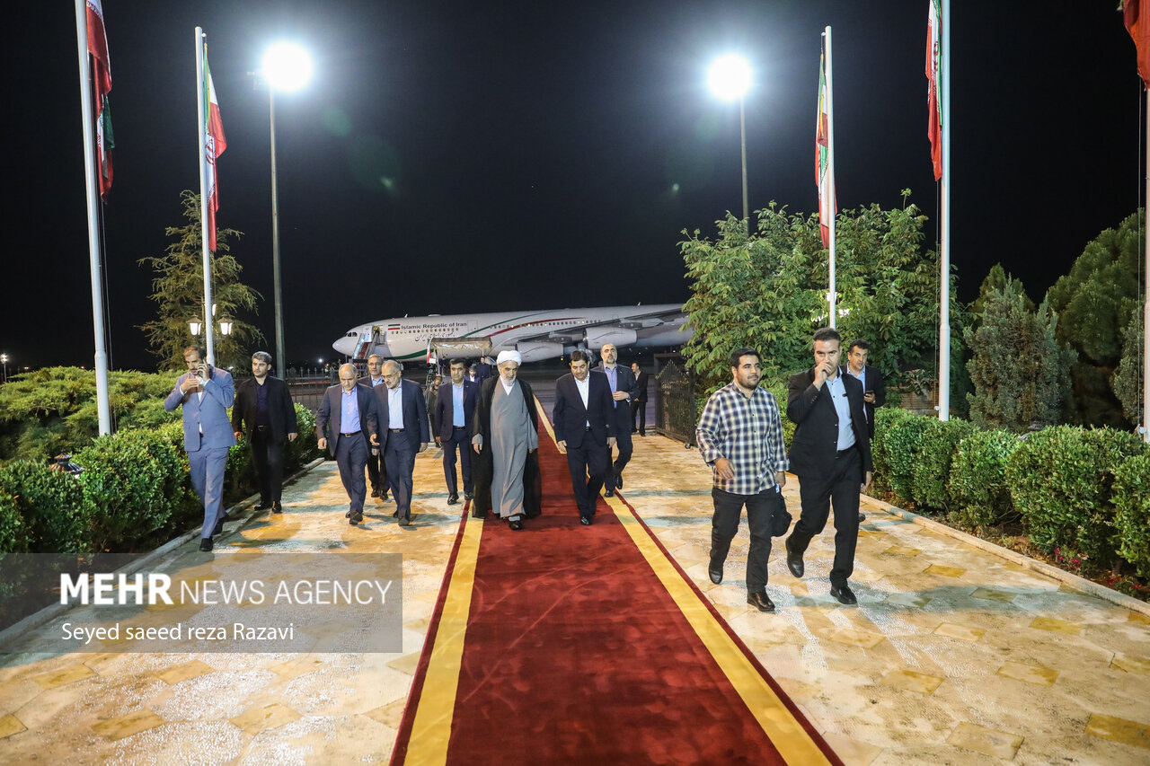 بدرقه رئیس جمهور به اندونزی