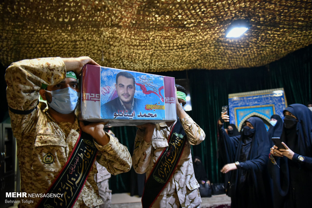وداع با پیکر شهید مدافع حرم محمد اینانلو