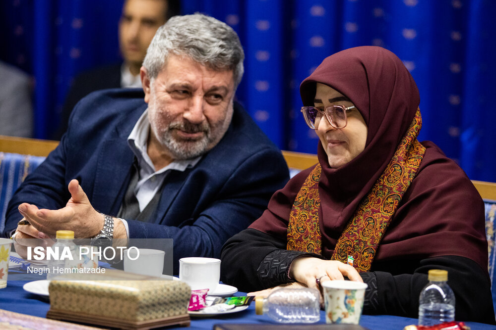 نشست بررسی راهکارهای تحقق انسجام ملی با حضور پزشکیان