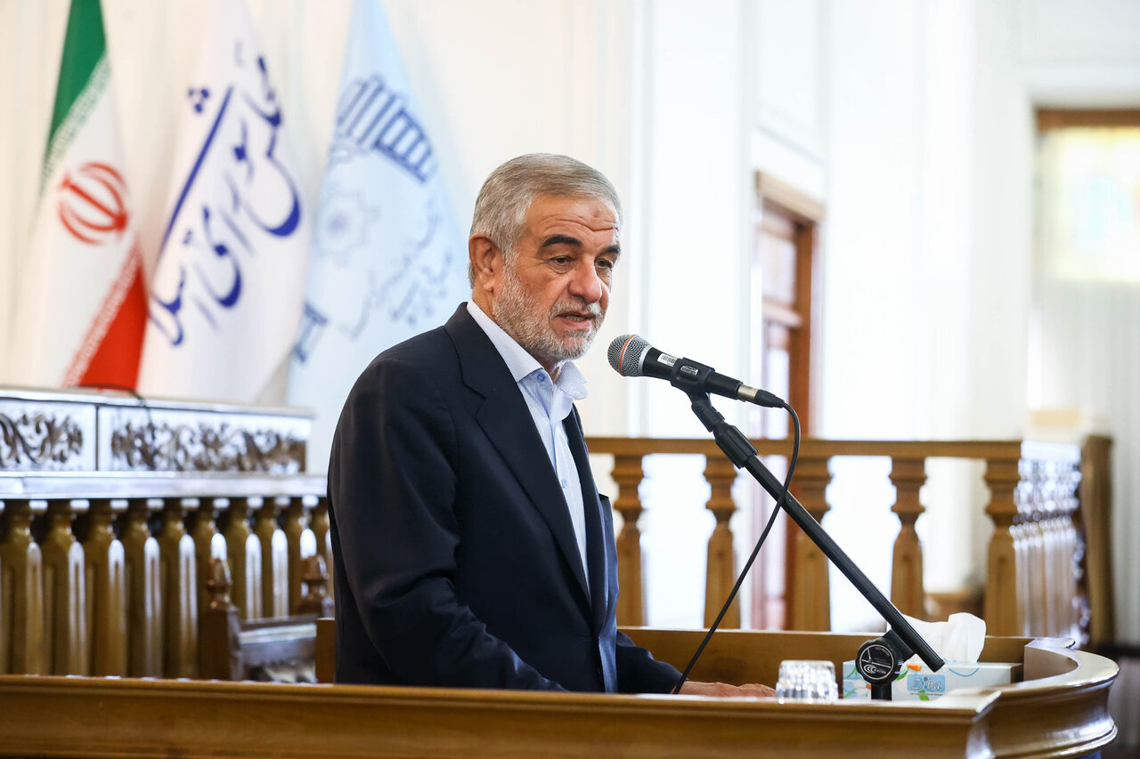 رئیس مجلس در همایش ناظران شورا‌ها