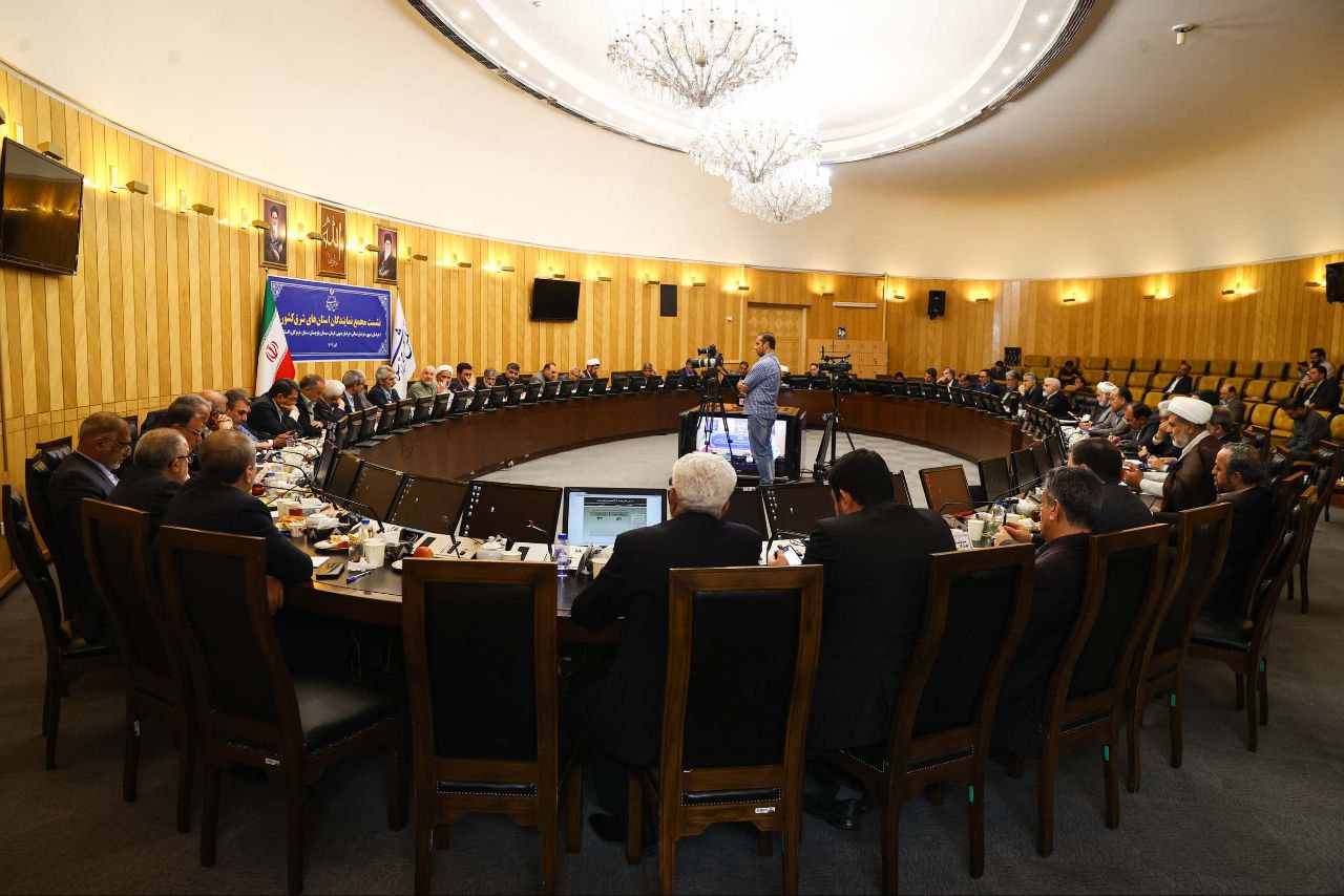  نشست مجمع نمایندگان استان های شرق کشور با حضور قالیباف