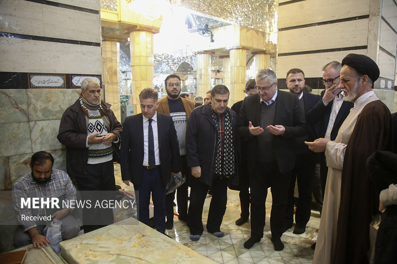 تشرف مفتی اعظم کرواسی به حرم حضرت معصومه
