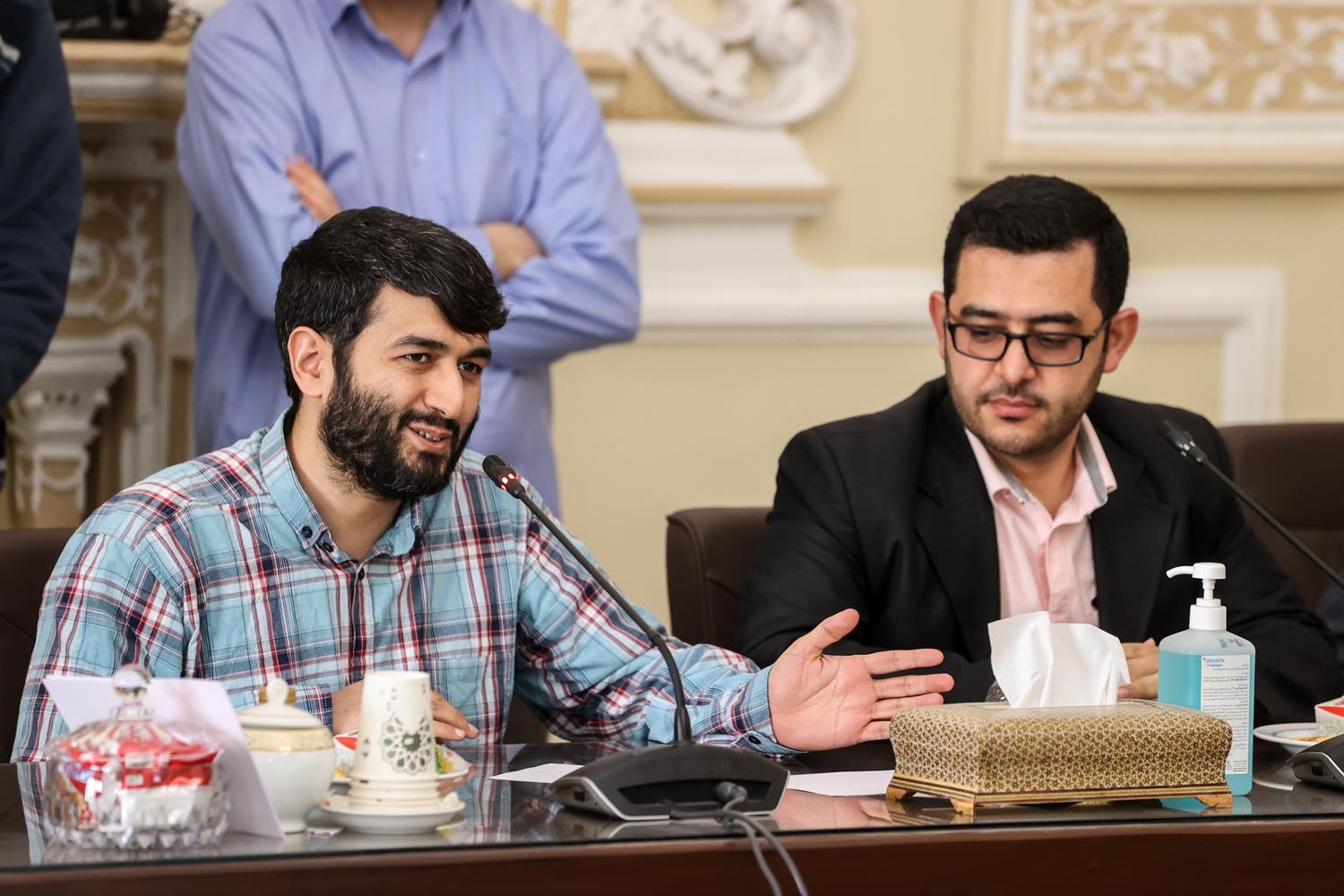 دیدار جمعی از جوانان با قالیباف به مناسبت روز جوان