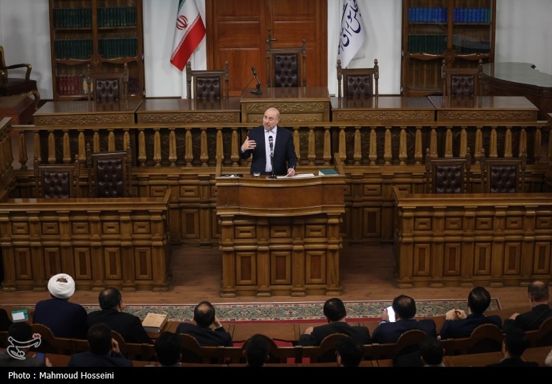 آیین تقدیر از پژوهشگران برتر مرکز پژوهش‌های مجلس با حضور قالیباف