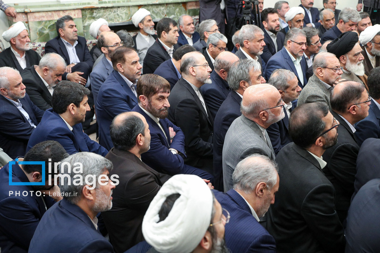 تصاویر دیدار مسئولان ارشد سه قوه با رهبر انقلاب