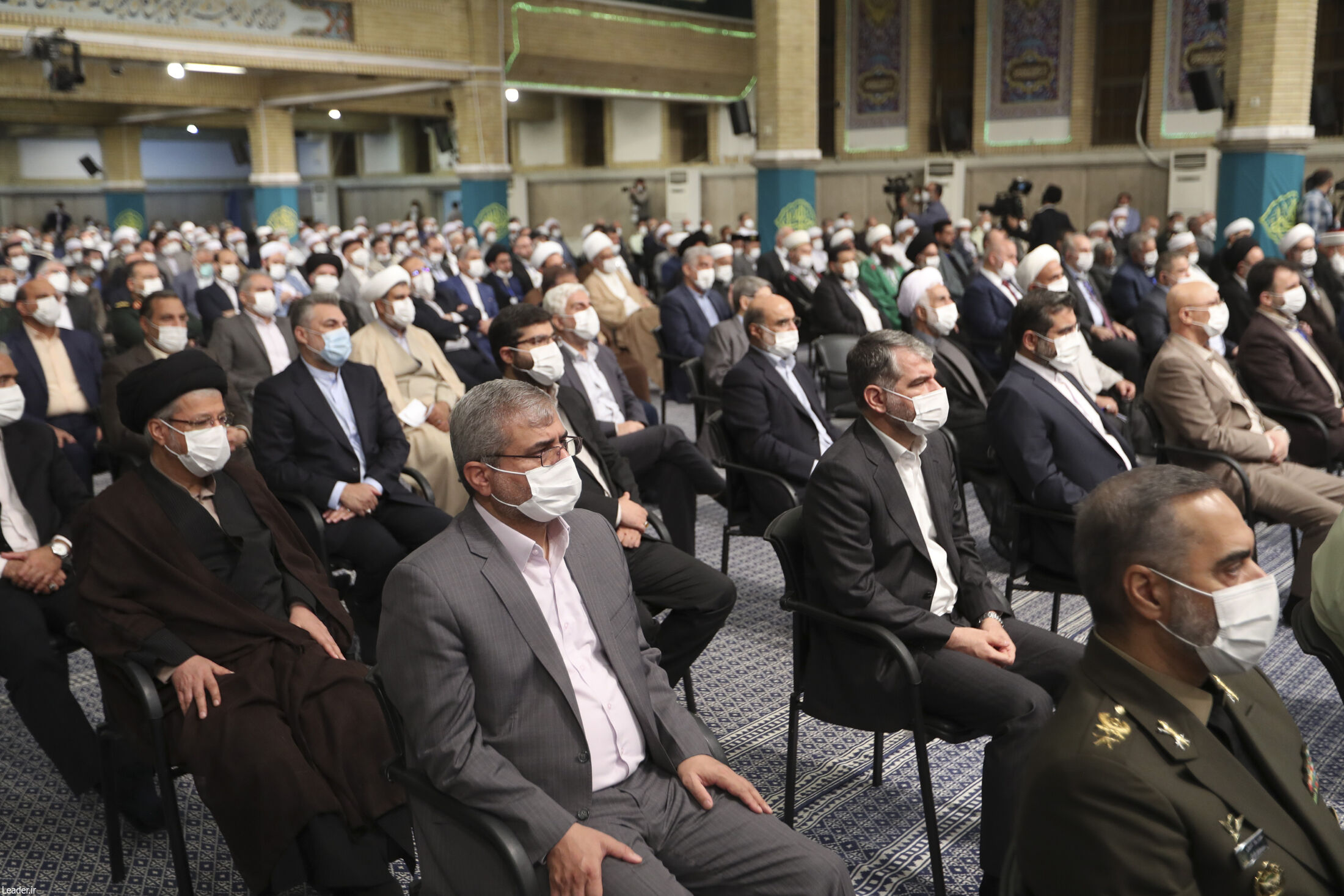 دیدار مسئولان و میهمانان کنفرانس وحدت اسلامى‌ با رهبرانقلاب