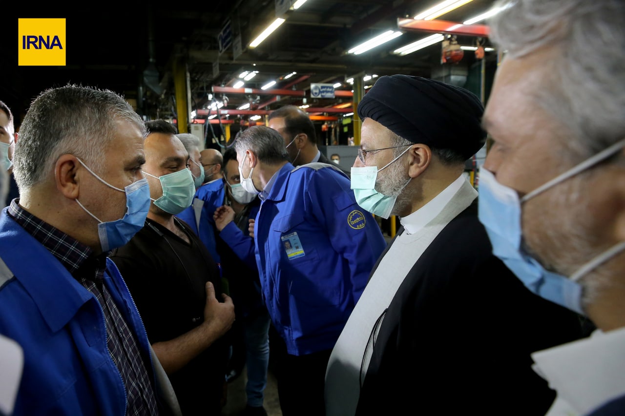 بازدید سرزده رئیسی از ایران خودرو