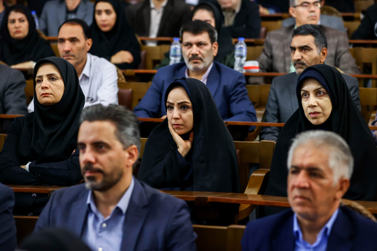 آئین گرامیداشت روز کتاب و کتابخوانی با حضور قالیباف