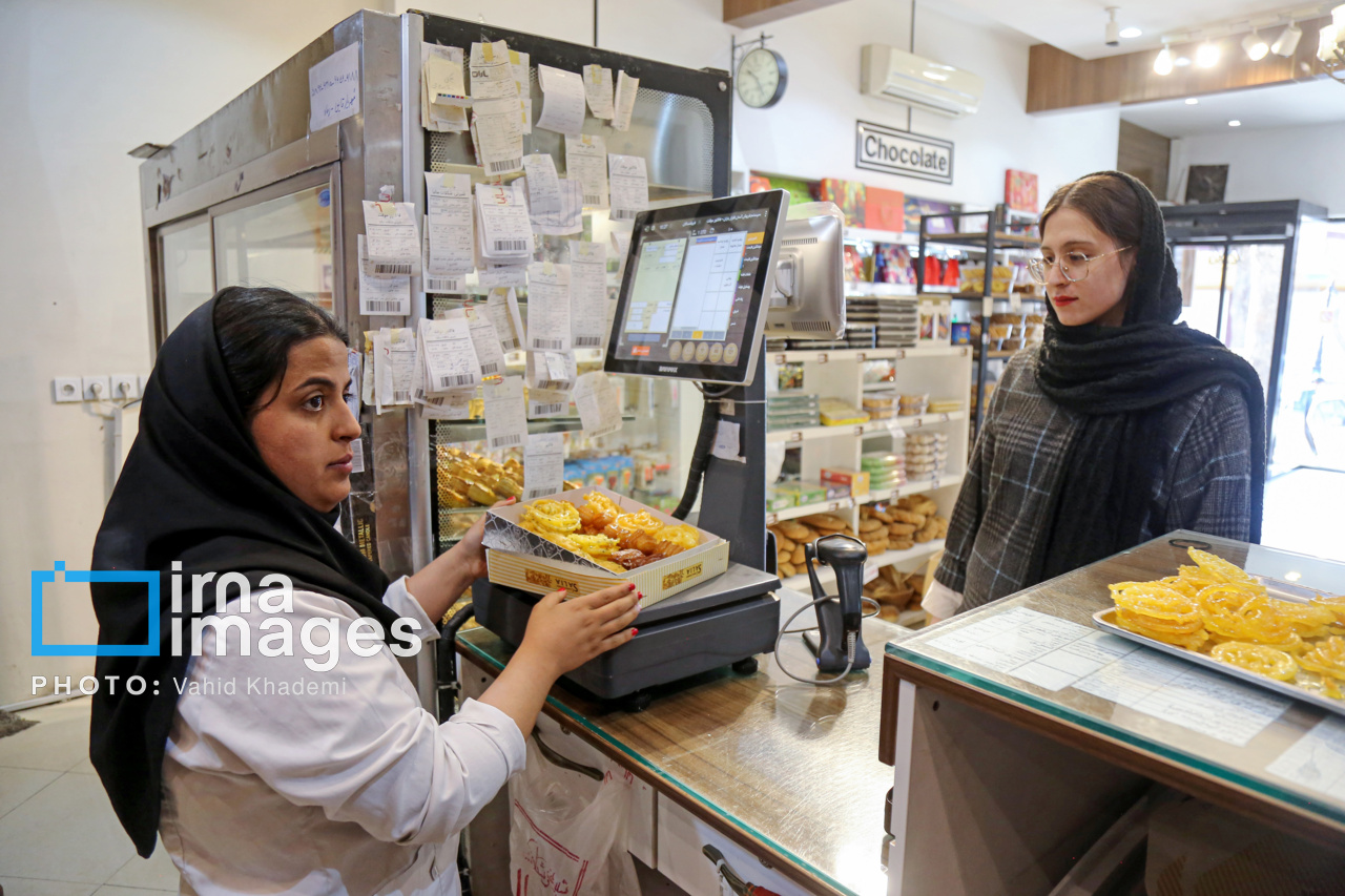 کارگاه پخت زولبیا و بامیه