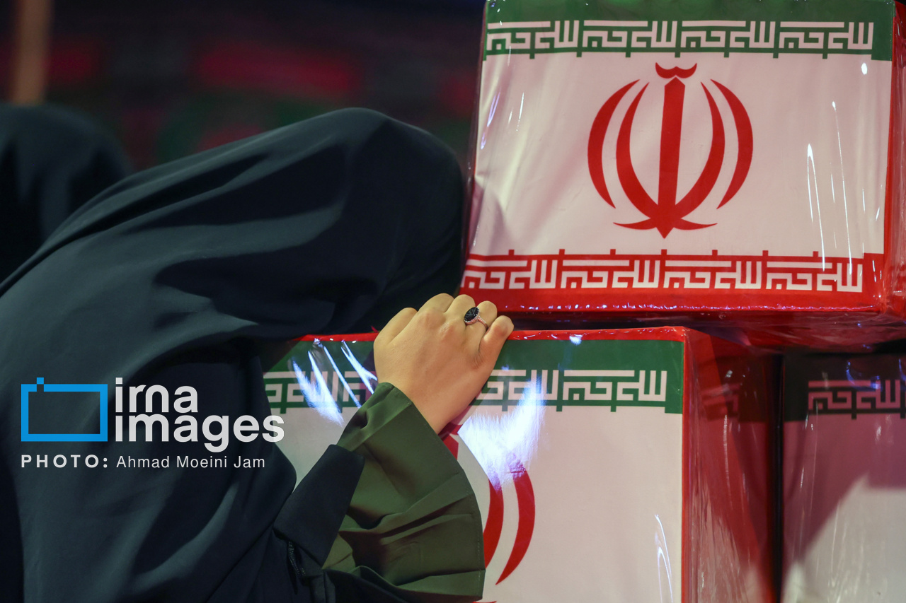 وداع با ۱۰۰ شهید گمنام