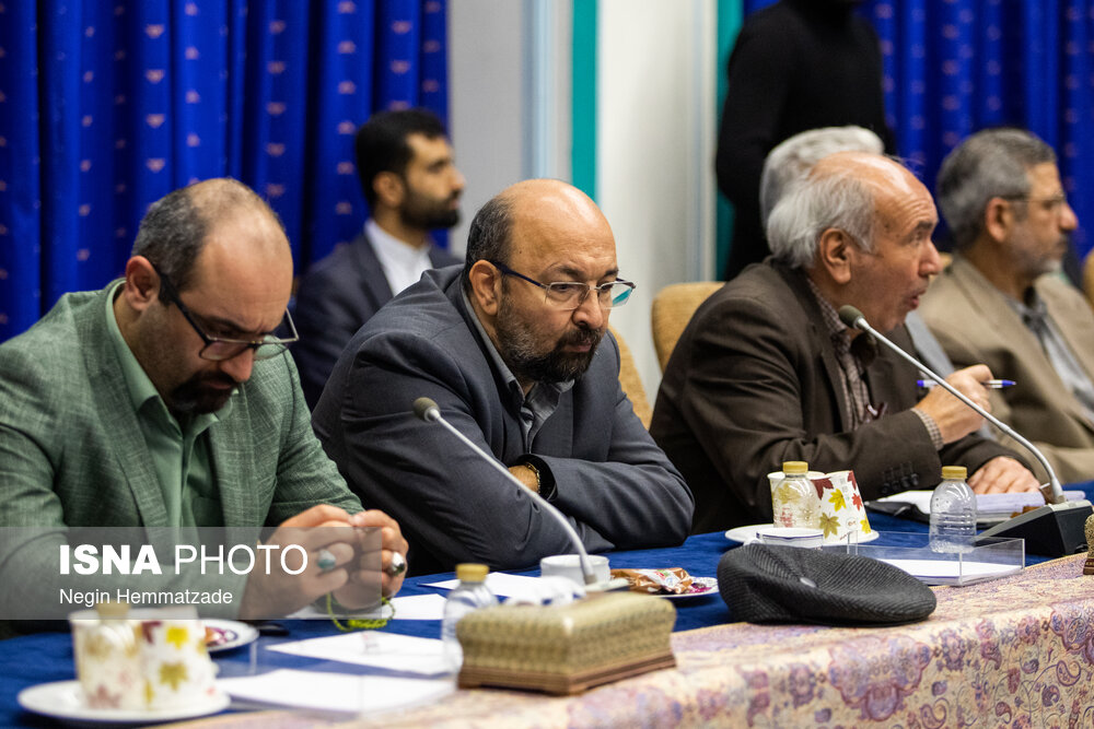 نشست بررسی راهکارهای تحقق انسجام ملی با حضور پزشکیان