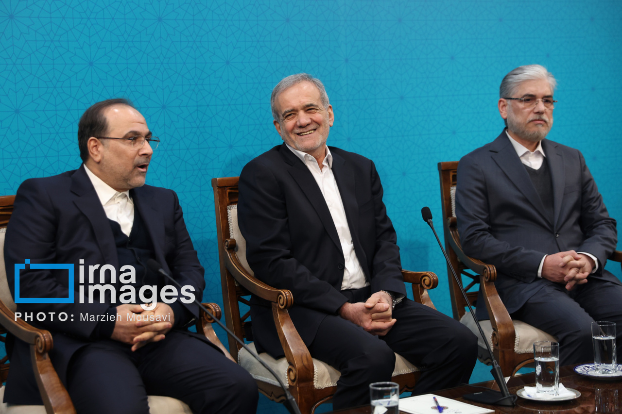 نشست اعضای فرهنگستان علوم با حضور رییس جمهور