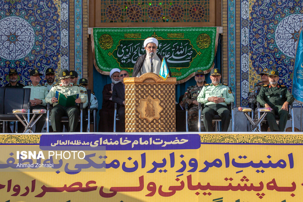 صبحگاه مشترک نیروهای نظامی در مسجد مقدس جمکران