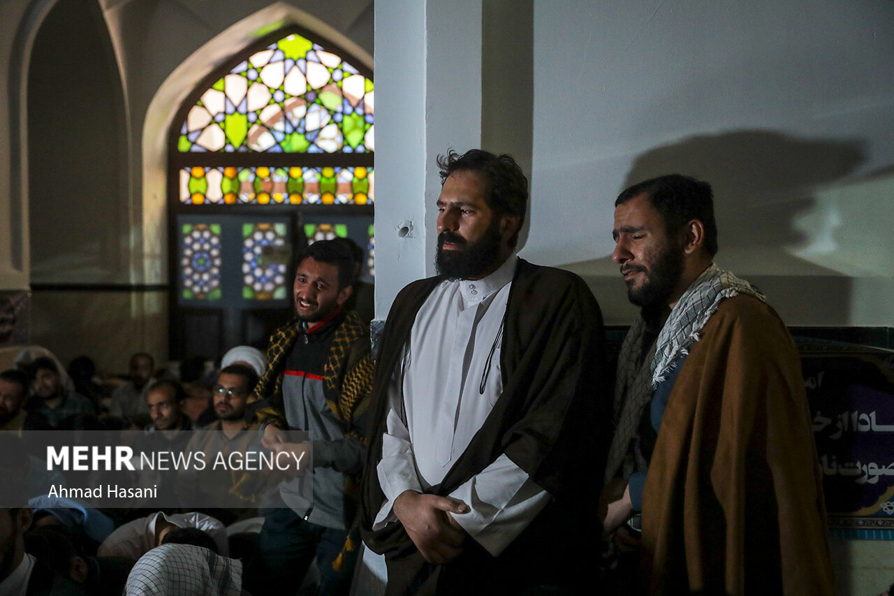 تشییع دو شهید گمنام