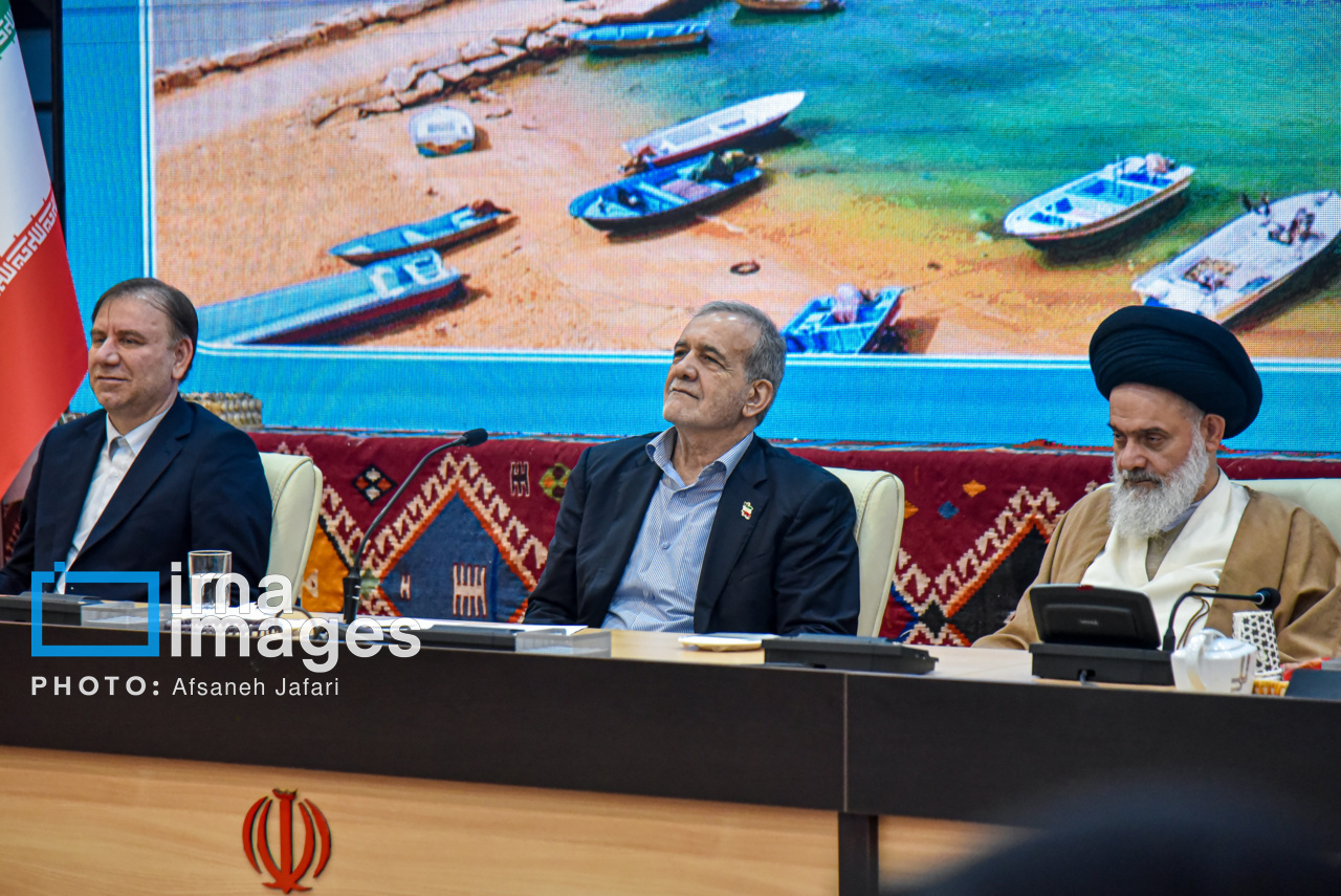 دومین روز سفر رئیس جمهور به استان بوشهر