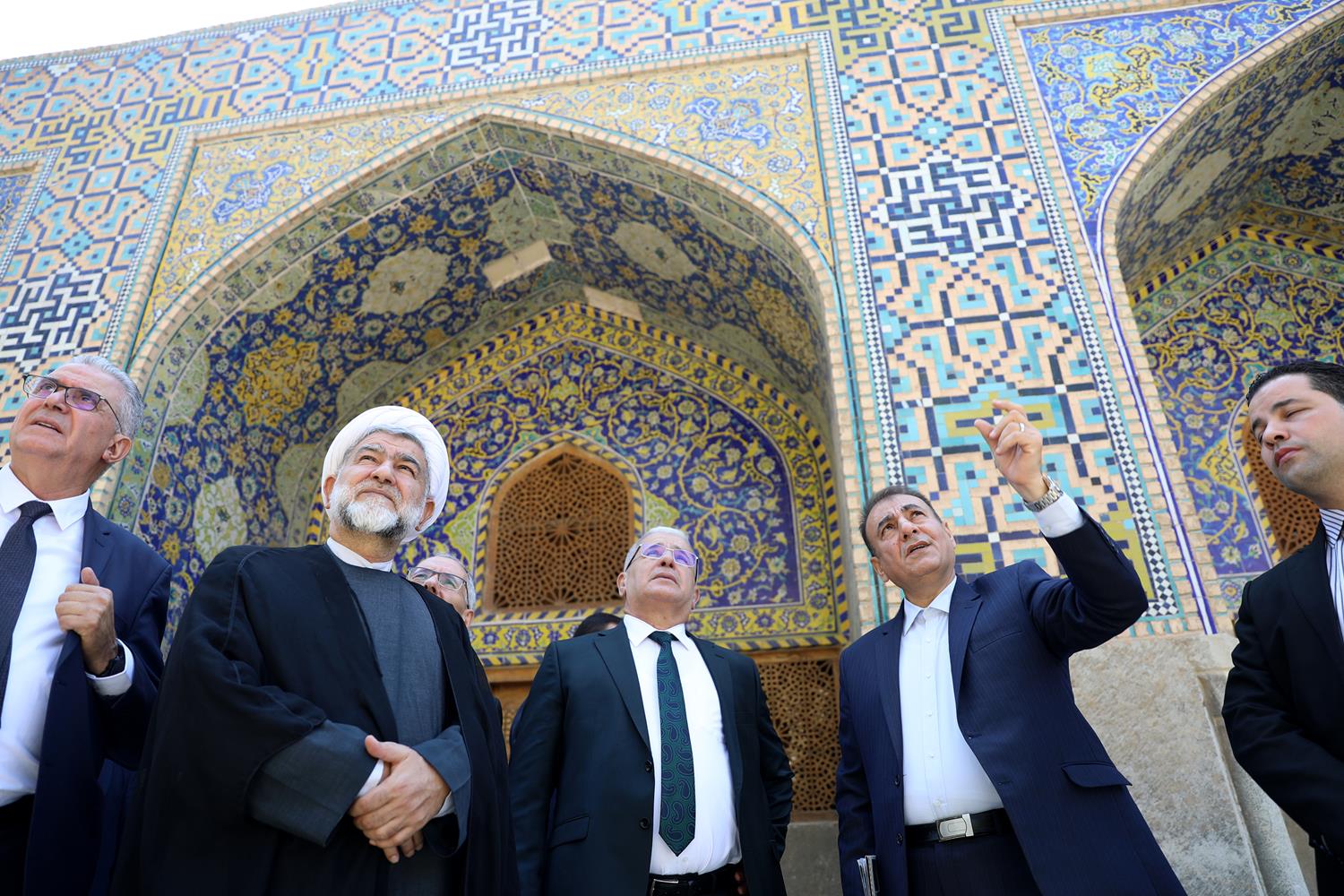 بازدید رئیس مجلس الجزایر از مجموعه تاریخی نقش جهان