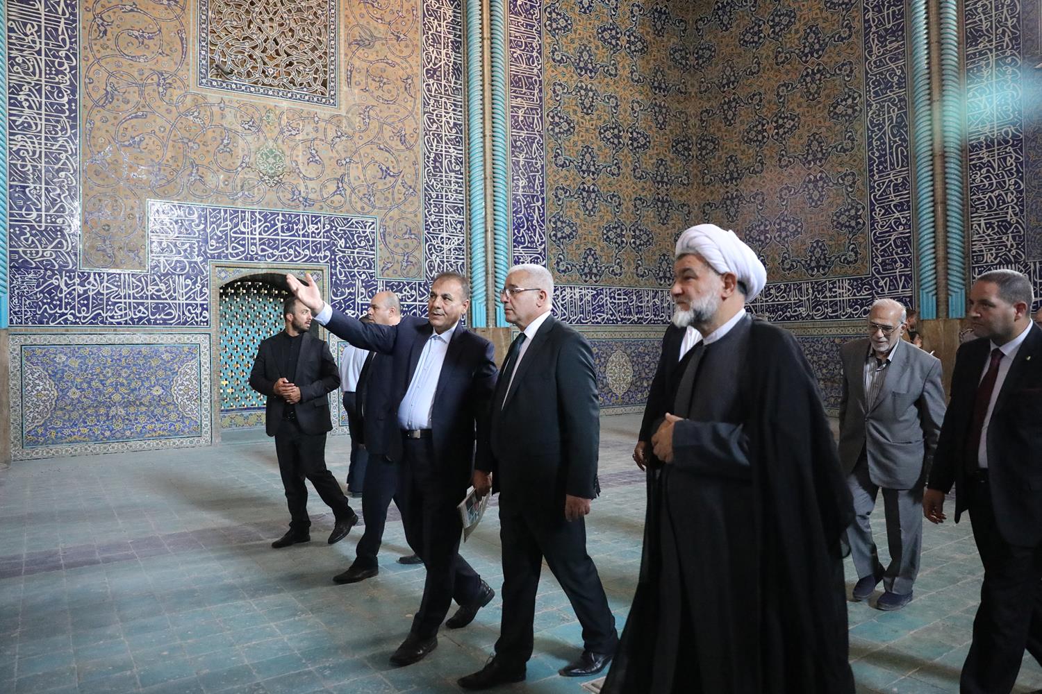 بازدید رئیس مجلس الجزایر از مجموعه تاریخی نقش جهان