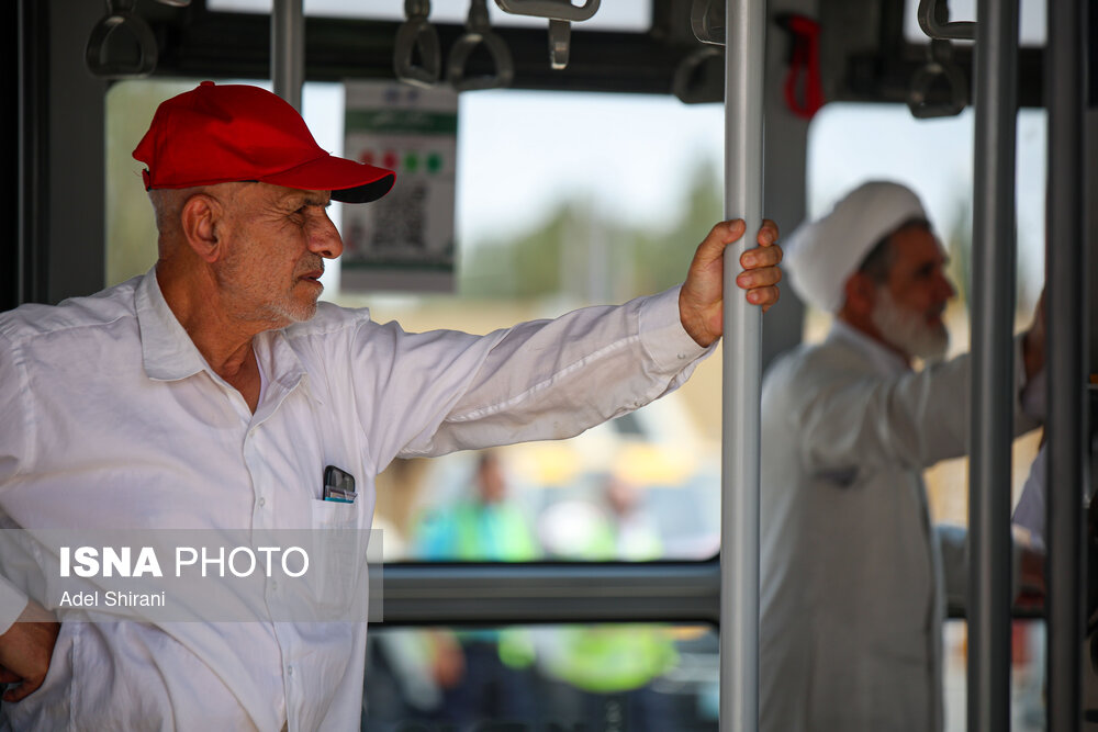 بازگشت نخستین گروه حجاج - اصفهان