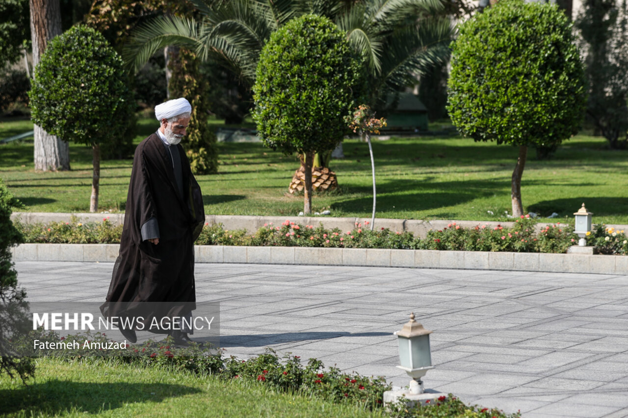 حاشیه جلسه هیئت دولت