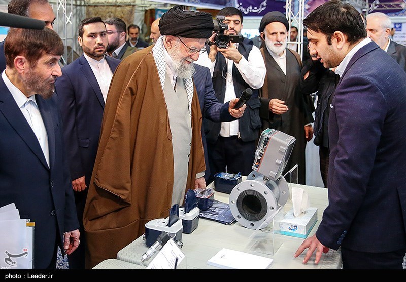 بازدید رهبر انقلاب از نمایشگاه توانمندی‌های بخش خصوصی