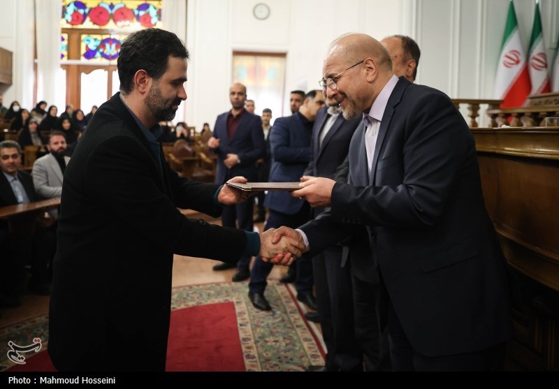 آیین تقدیر از پژوهشگران برتر مرکز پژوهش‌های مجلس با حضور قالیباف