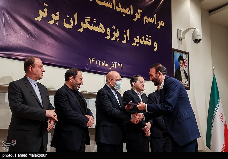 تقدیر از پژوهشگران برتر با حضور قالیباف