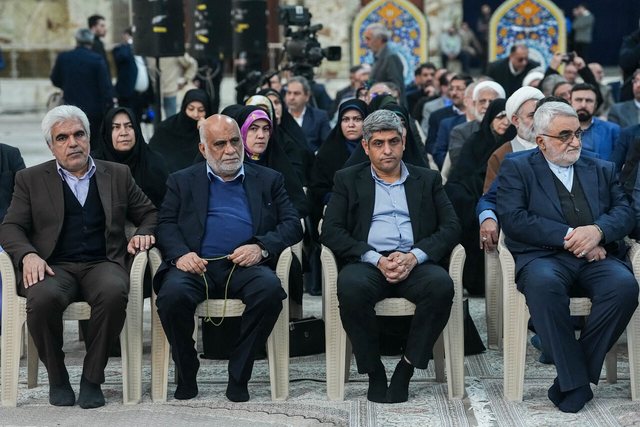 تجدید میثاق رئیس مجلس و نمایندگان با آرمان‌های امام(ره)