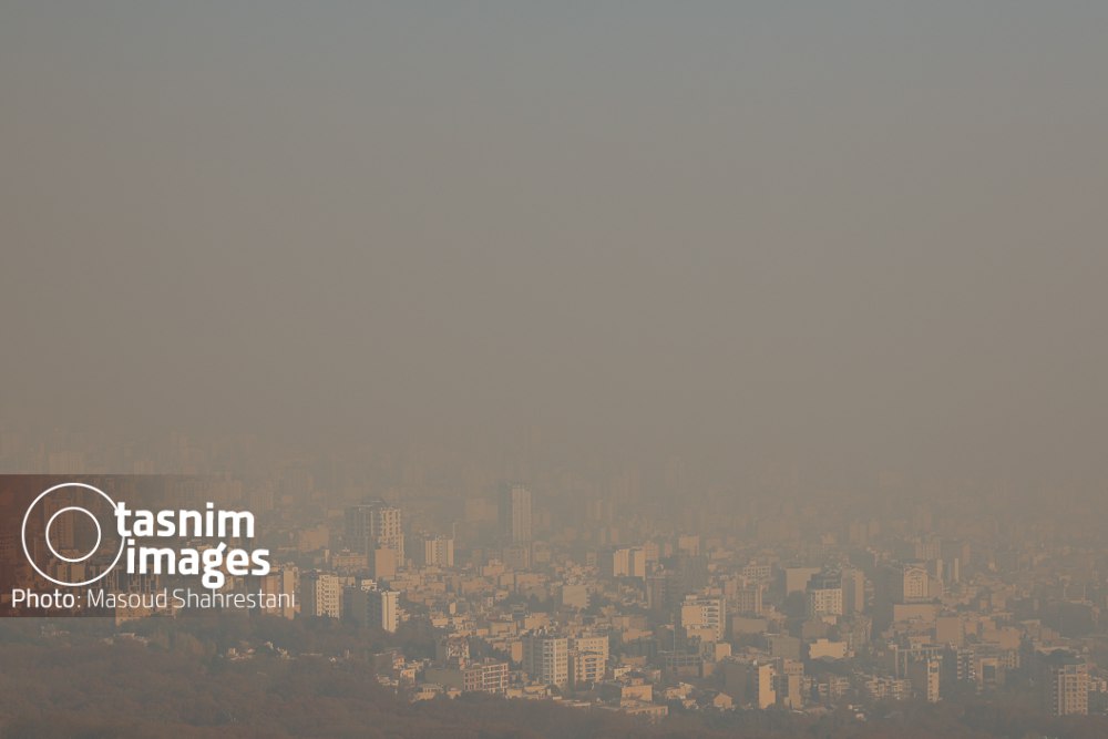 تهران زیر چتر دود