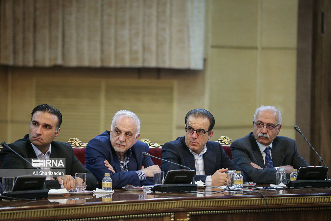 دیدار تولیدکنندگان و کارآفرینان با رئیس جمهور