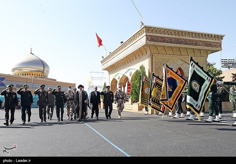 حضور رهبر انقلاب در دانشگاه افسری امام حسن(ع) 