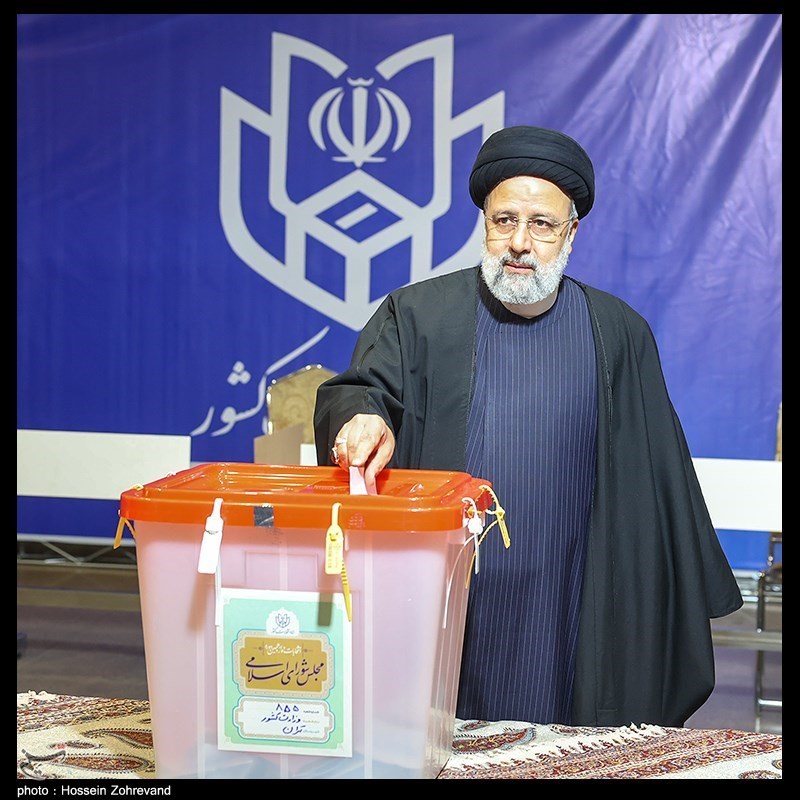 تصاویر حضور رئیس جمهور در انتخابات ۱۴۰۲