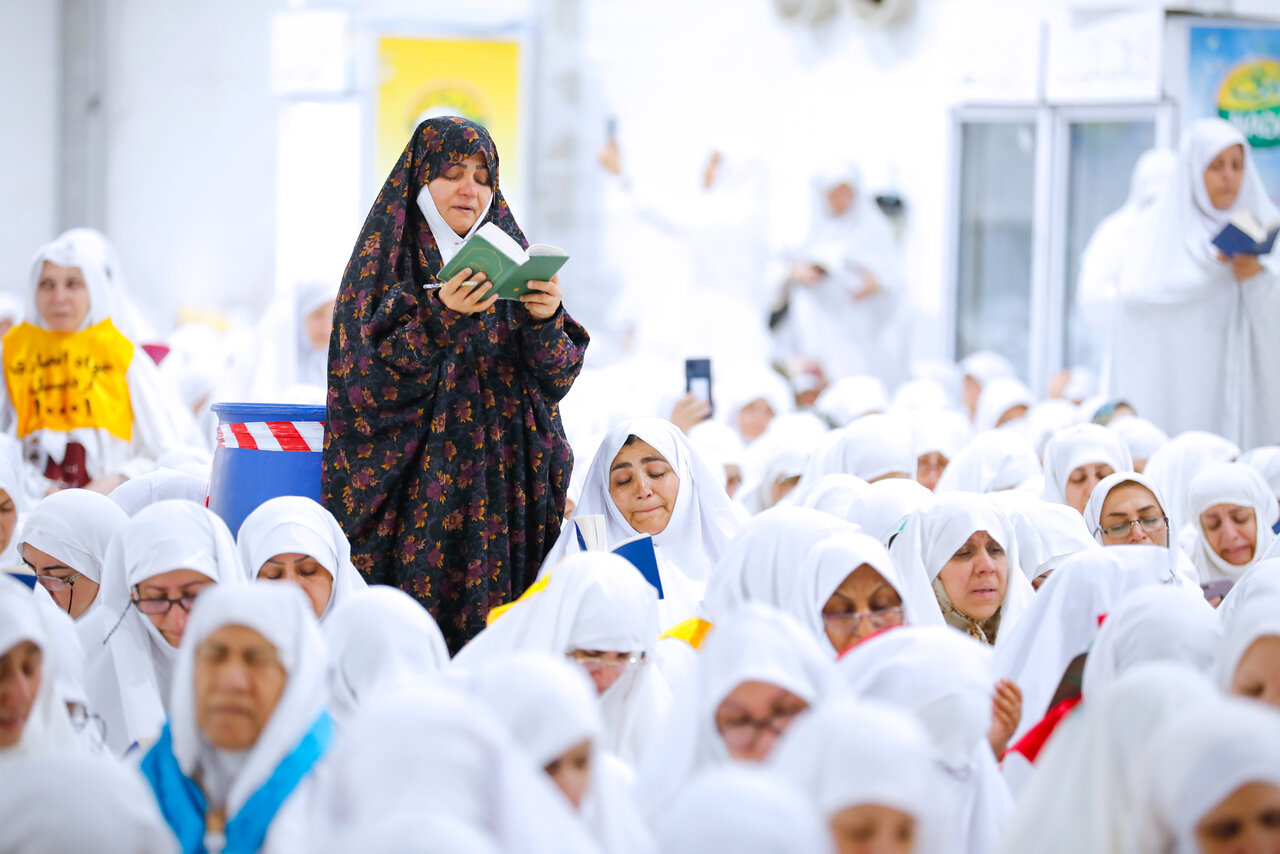 دعای عرفه در صحرای عرفات