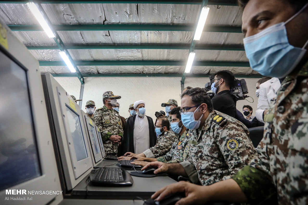 مراسم رونمایی از سامانه‌های پدافند هوایی ارتش