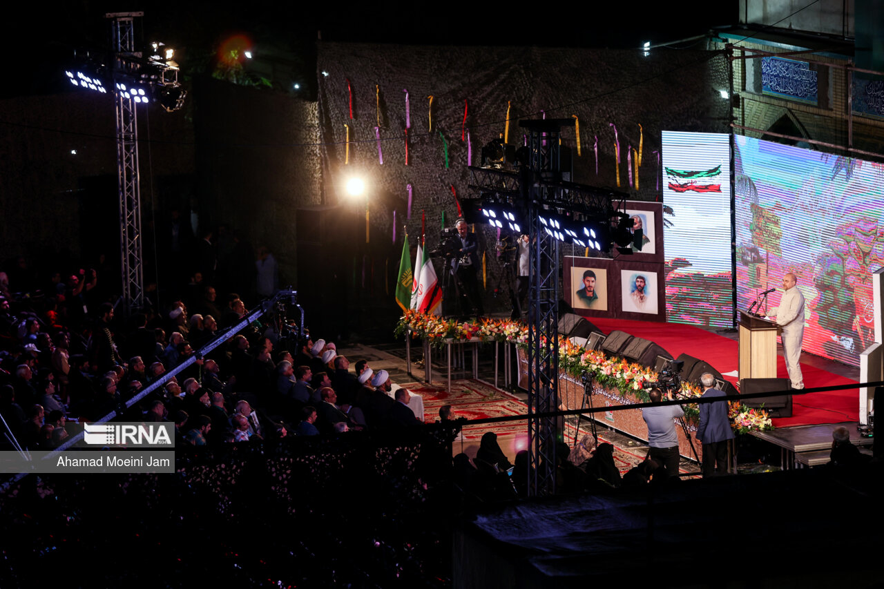 حضور قالیباف در یادواره شهدای باغ فیض