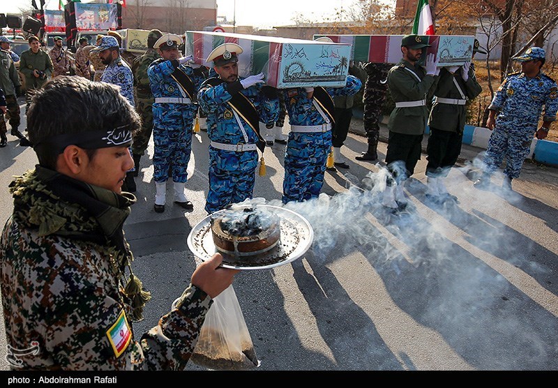مراسم استقبال از ۶ شهید گمنام در پایگاه شکاری شهید نوژه همدان