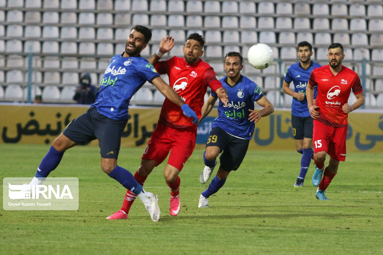 تراکتور و استقلال