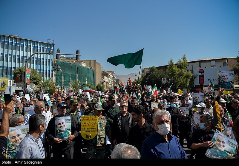 تجمع مردم شیراز در محکومیت اغتشاشات اخیر