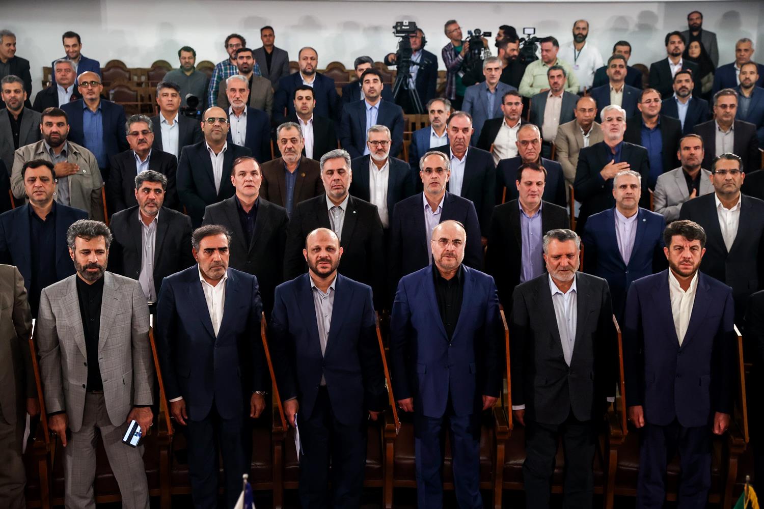 برگزاری نشست تعاون و حکمرانی مردم در مدار قانون با حضور قالیباف